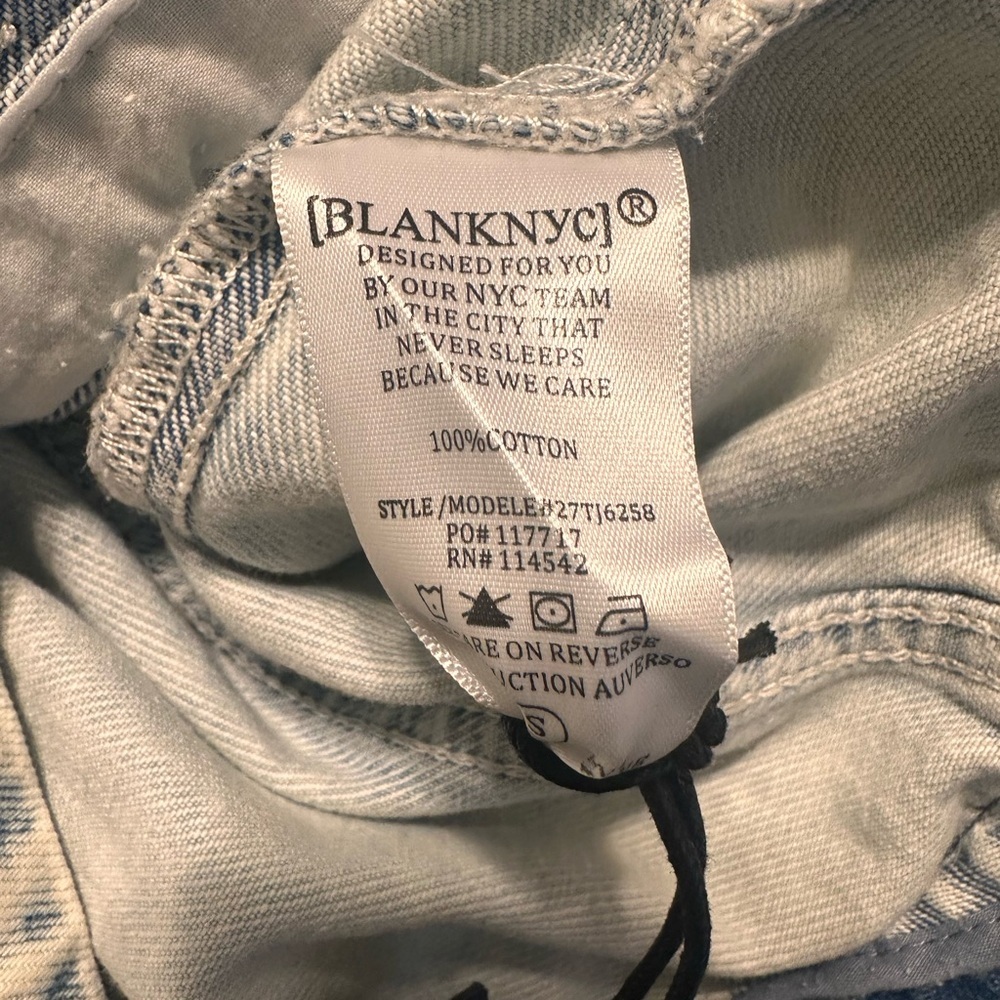 Blank NYC Faded Blue Denim Jacket Size Small - Picture 6 of 7
